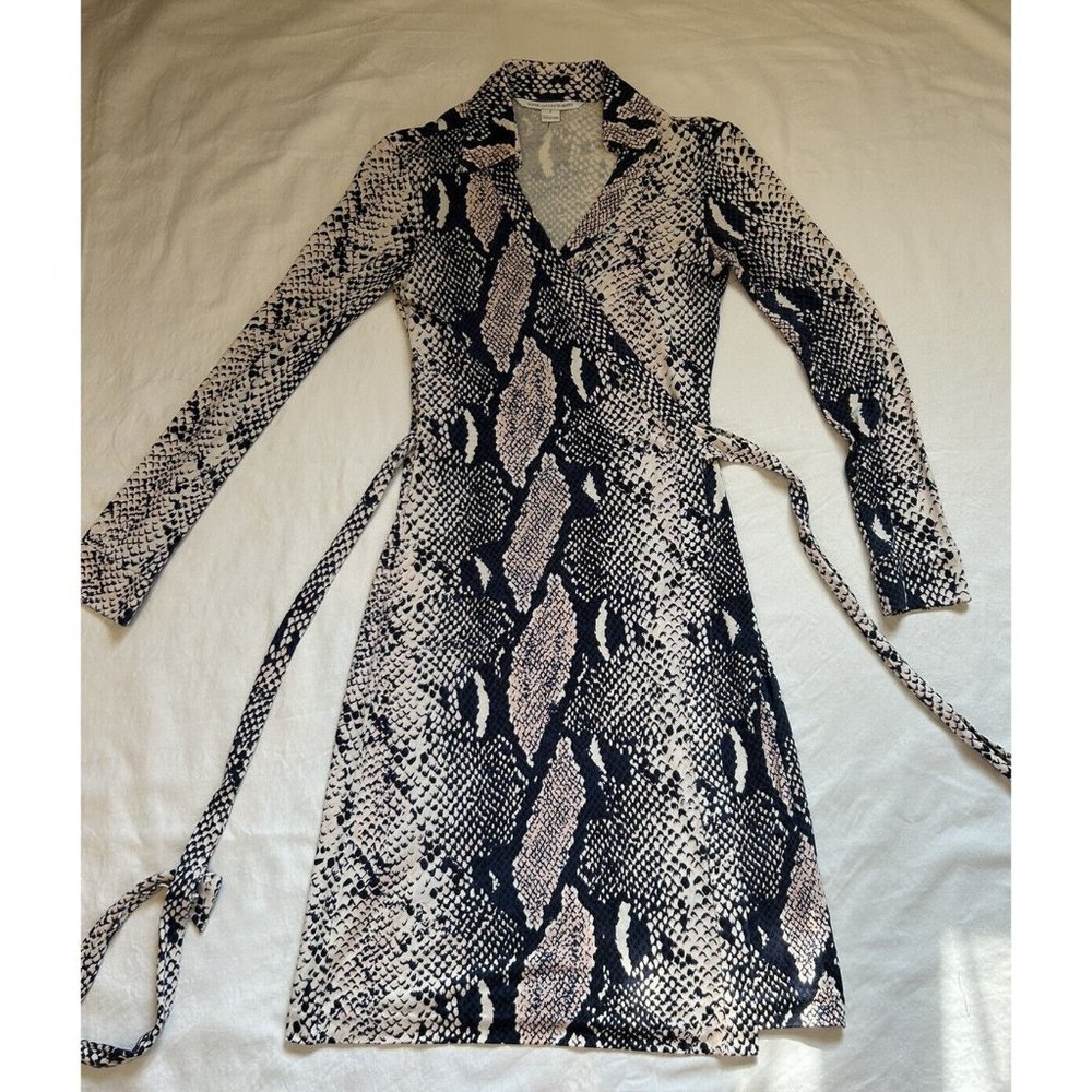 Women's Diane Von Furstenberg New Jeanne Two Silk Jersey Snake Wrap Dress Size 2